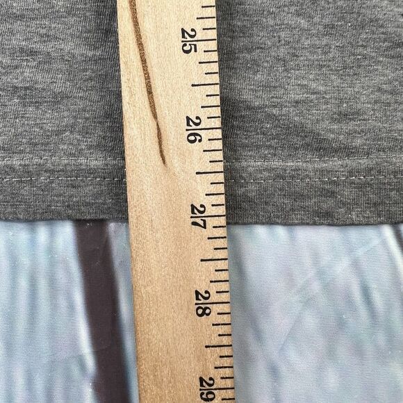 NBA Men's Gray San Antonio Spurs Short Sleeve T-Shirt Size Medium - Picture 5 of 7